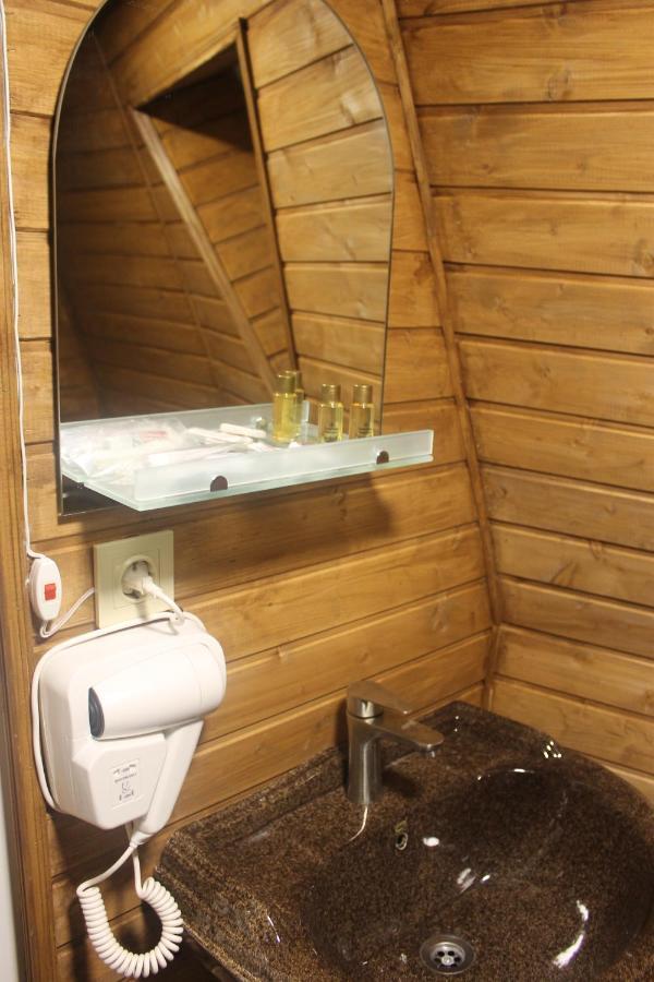 Glamping Village Sarpi Ngoại thất bức ảnh