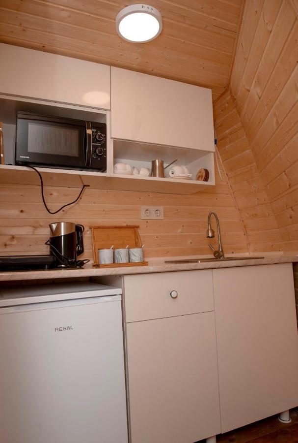 Glamping Village Sarpi Ngoại thất bức ảnh